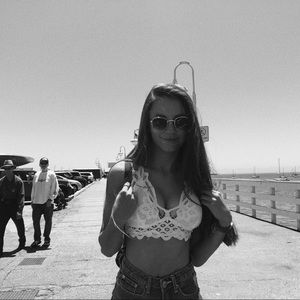 Meet your Posher, Kira